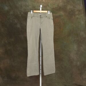 Chico Platinum Tan Studded Back Pocket Starburst Flare Size 0.5 - US S / 6